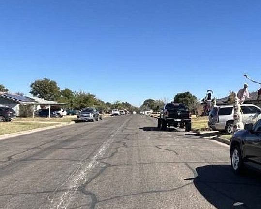 Exterior Neighborhood (street photo)
