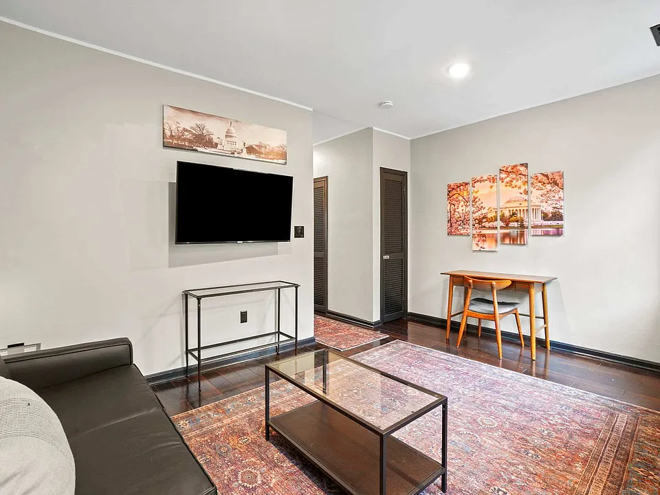 409 O St NW #ID1018308P