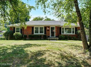 9713 Holiday Dr, Louisville, KY 40272