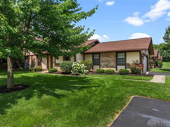 2nd image of 62 Tamarack Trl