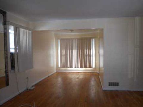 2nd image of 82 Dyckman Ave