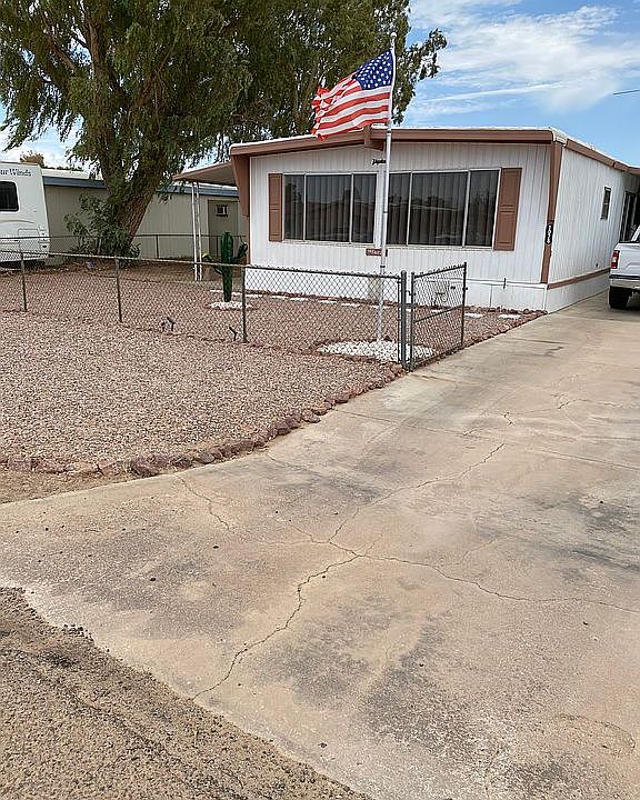 1st image of 1078 E Acacia Dr