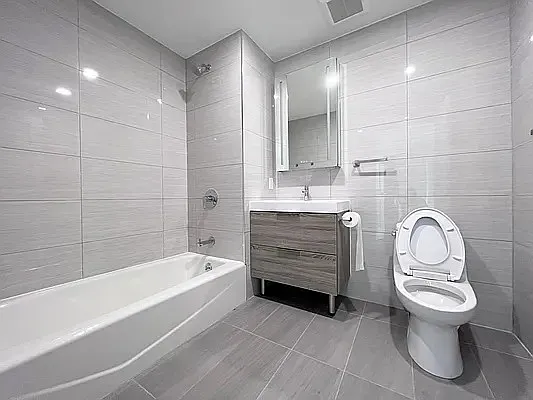 Rented by Polaris Property Group | media 12