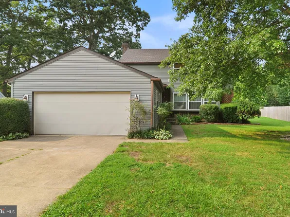 13 Freedom Dr, Dover, DE 19904