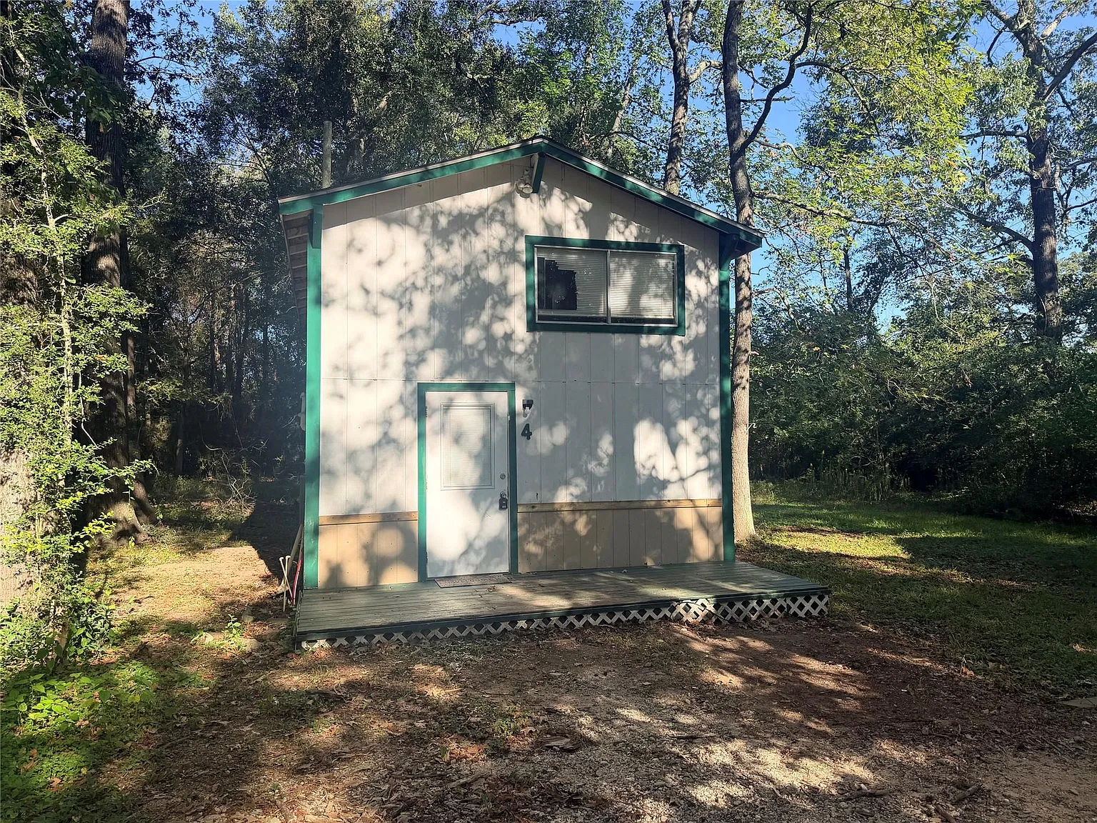 1 bed, 1.5 bath, 1000 sqft, $1,000 — Photo 1