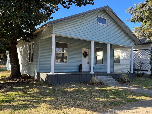 512 N Main St, Sand Springs, OK 74063