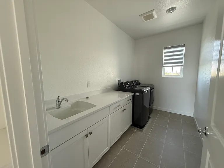 3389 Delta Coves Dr — Photo 12