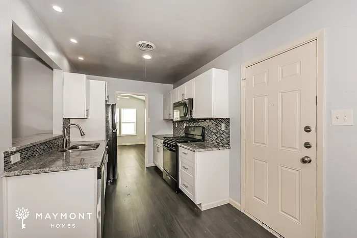 5601 Oak Grove Rd — Photo 7