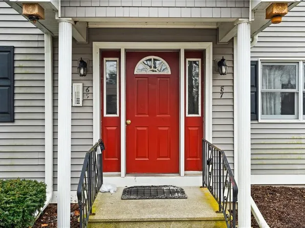 447 Stafford Rd APT E7, Tiverton, RI 02878