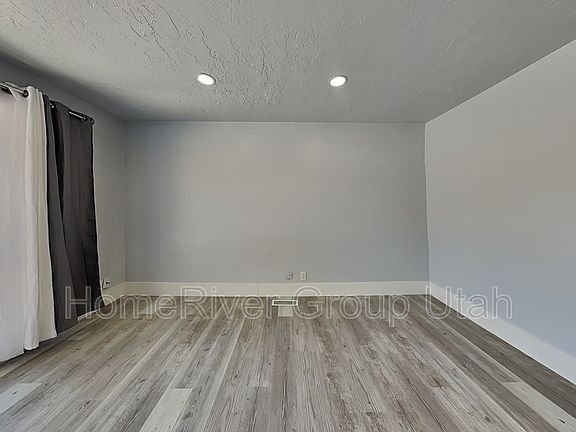 4th image of 777 E Galena Dr