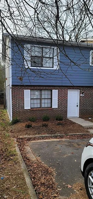 2 bed, 2.5 bath, $1,500 — Photo 1