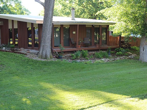 East side small deck