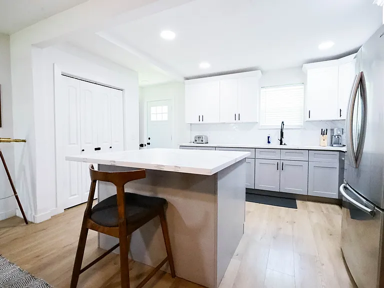 5127 Ditmas Ln — Photo 49