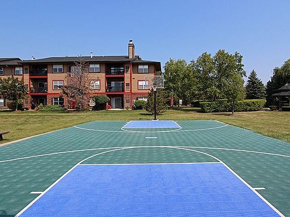 4th image of 310 Glenwood Dr APT 205