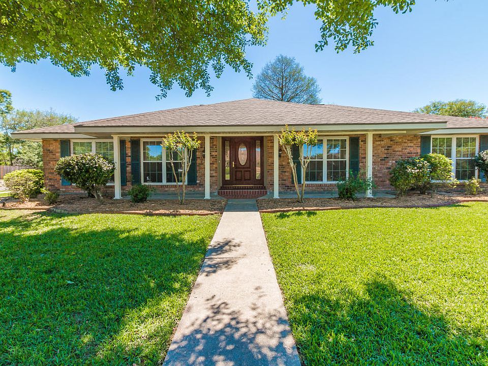 1st image of 114 Sea Gull Cir