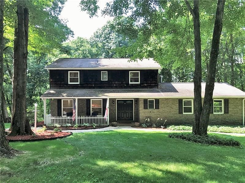 A hidden gem in Center Township!