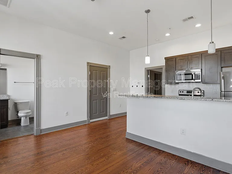 1213 Hull St — Photo 6