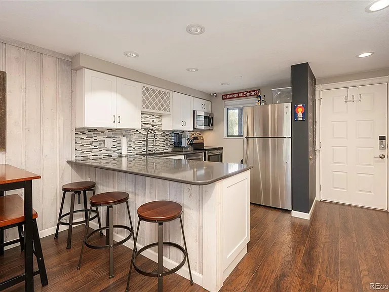 195 Village Dr #6-22 — Photo 5