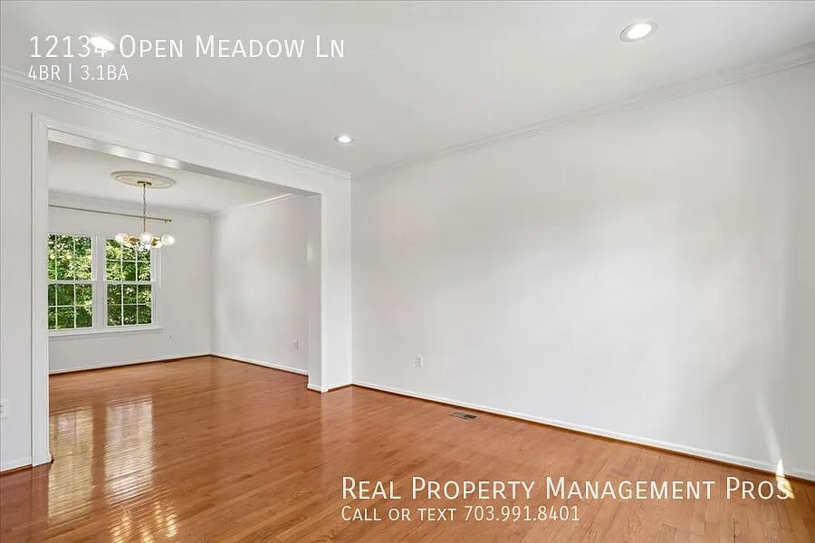 **New Paint**Qualify for a zero deposit? New Paint — Photo 4