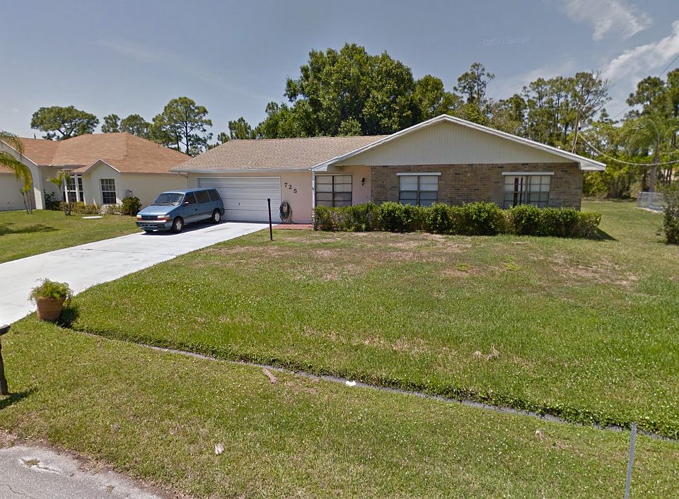 1st image of 725 SE Albatross Ave