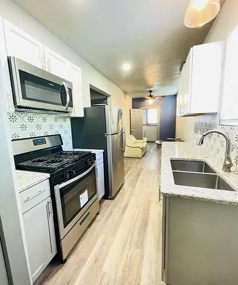 521 W Craig Pl #3 — Photo 2