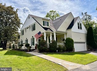 232 Maryland Ave, Hamilton, VA 20158