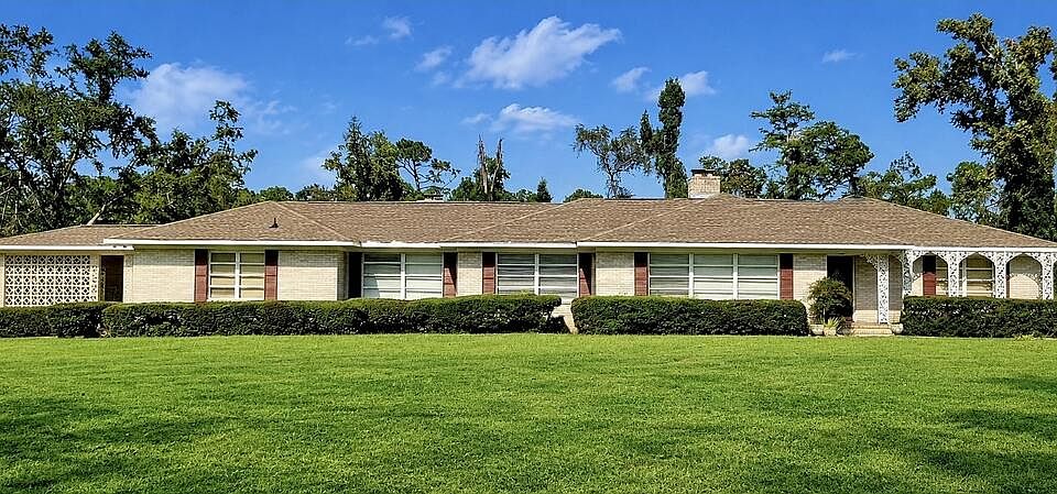 1st image of 601 McRary Rd