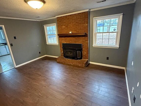 2nd image of 2141 Stonehaven Rd