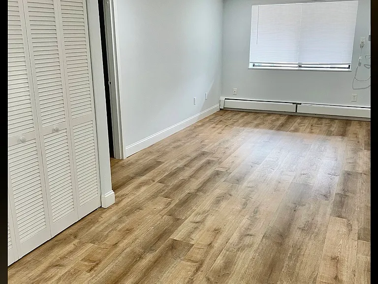 517 Hancock St #11 — Photo 3
