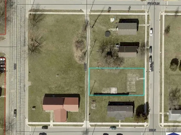 1325 S 13th 1/2 St, Terre Haute, IN 47802
