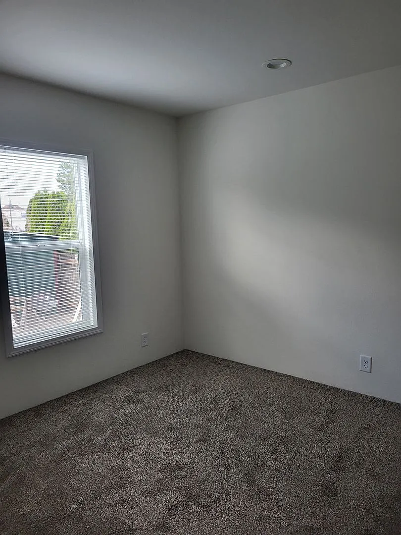 340 W. Prairie Street #11 — Photo 4