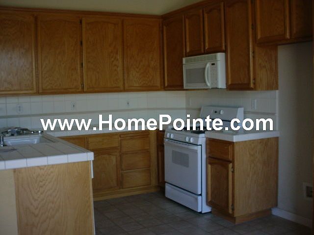 2nd image of 1387 Kerslake Cir