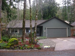 64899 E Sandy River Ln, Rhododendron, OR 97049