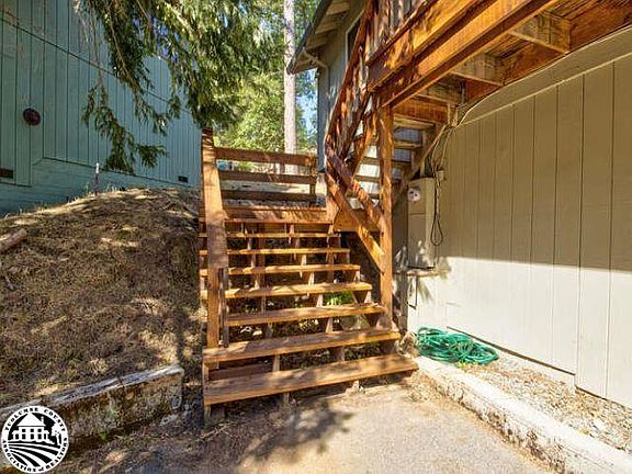 3rd image of 19231 James Cir