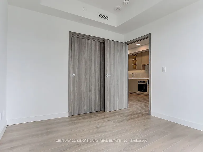 25 McMahon Dr #601 — Photo 38