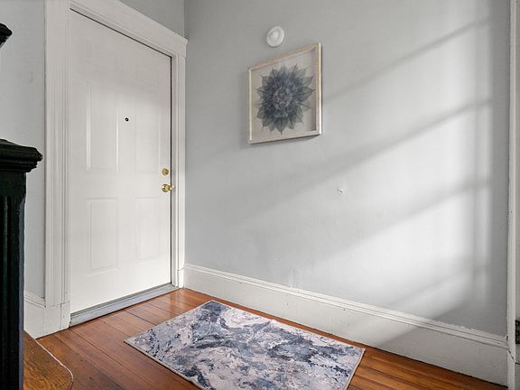 4th image of 7 Sumner St #2
