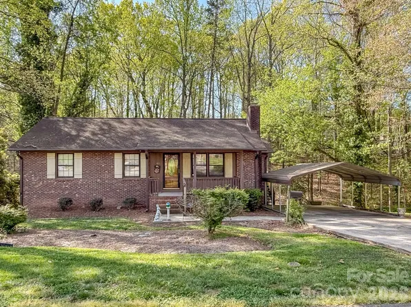 412 E Poplar St, Stanley, NC 28164