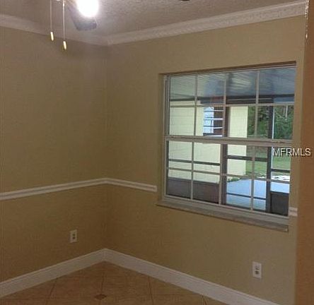 5th image of 1004 Newcastle Ct