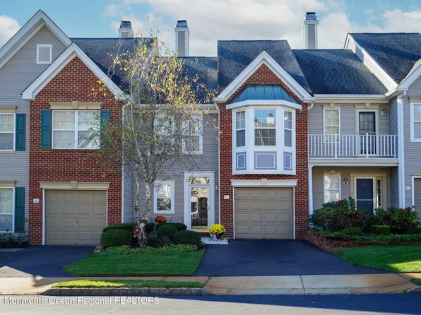 192 Tarpon Dr, Wall Township, NJ 08750