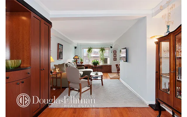 Rented by Douglas Elliman | media 10