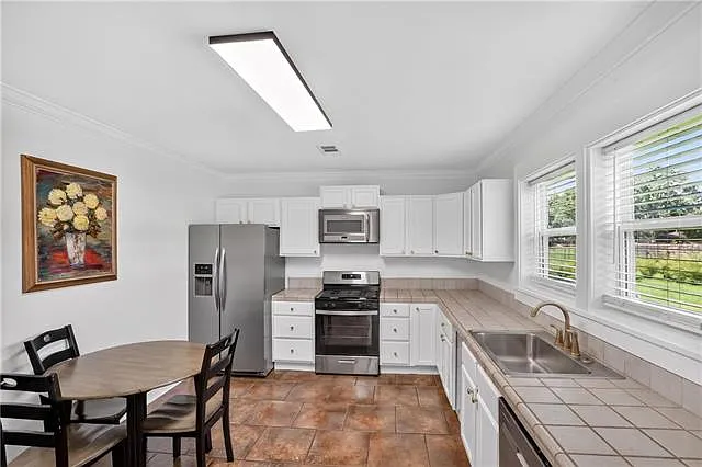 225 Magnolia St — Photo 15