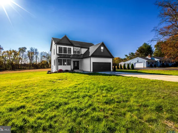 10 Folwell Ln, Mullica Hill, NJ 08062