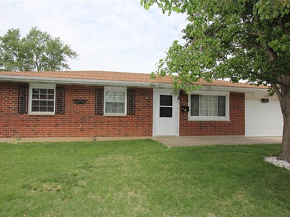 2nd image of 1512 Amesbury Ct