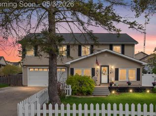 415 Leon Rd, Walled Lake, MI 48390