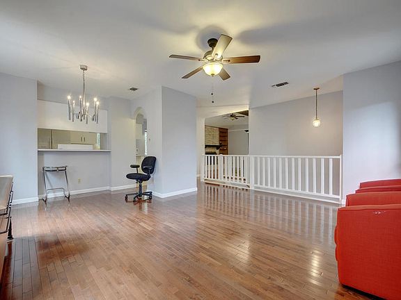 4th image of 6210 Shadow Valley Dr #A