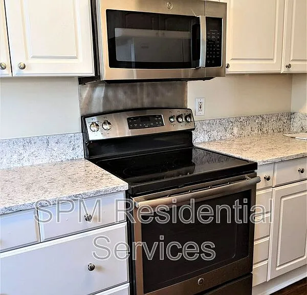 307 Harnett St #D — Photo 5
