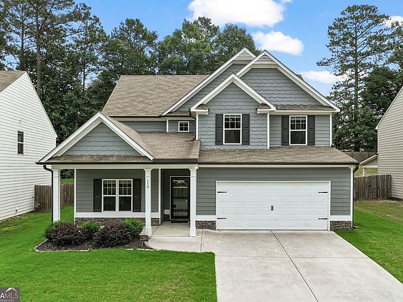 2nd image of 119 Ridgewood Way