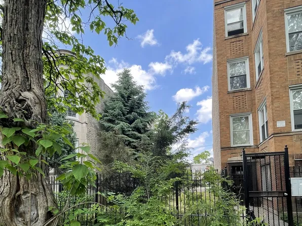 4306 W Adams St, Chicago, IL 60624