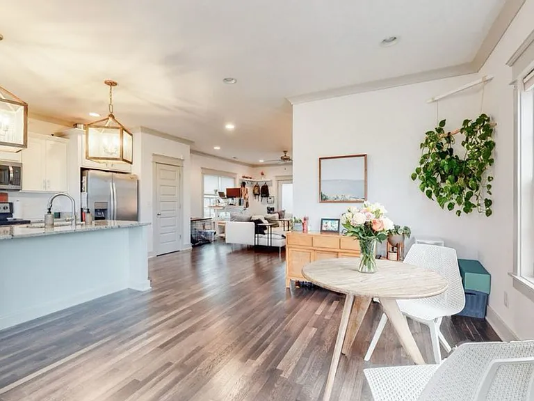1205 Davidson St — Photo 3