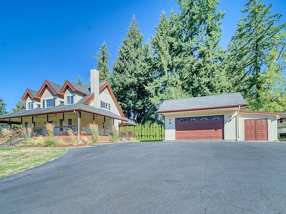 2nd image of 75401 Clatskanie Valley Dr